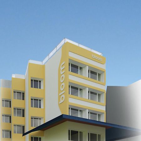 Bloom Hotel - Juhu Βομβάη Εξωτερικό φωτογραφία