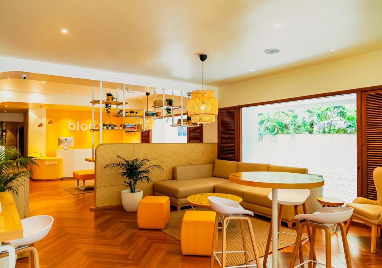 Bloom Hotel - Juhu Βομβάη Εξωτερικό φωτογραφία