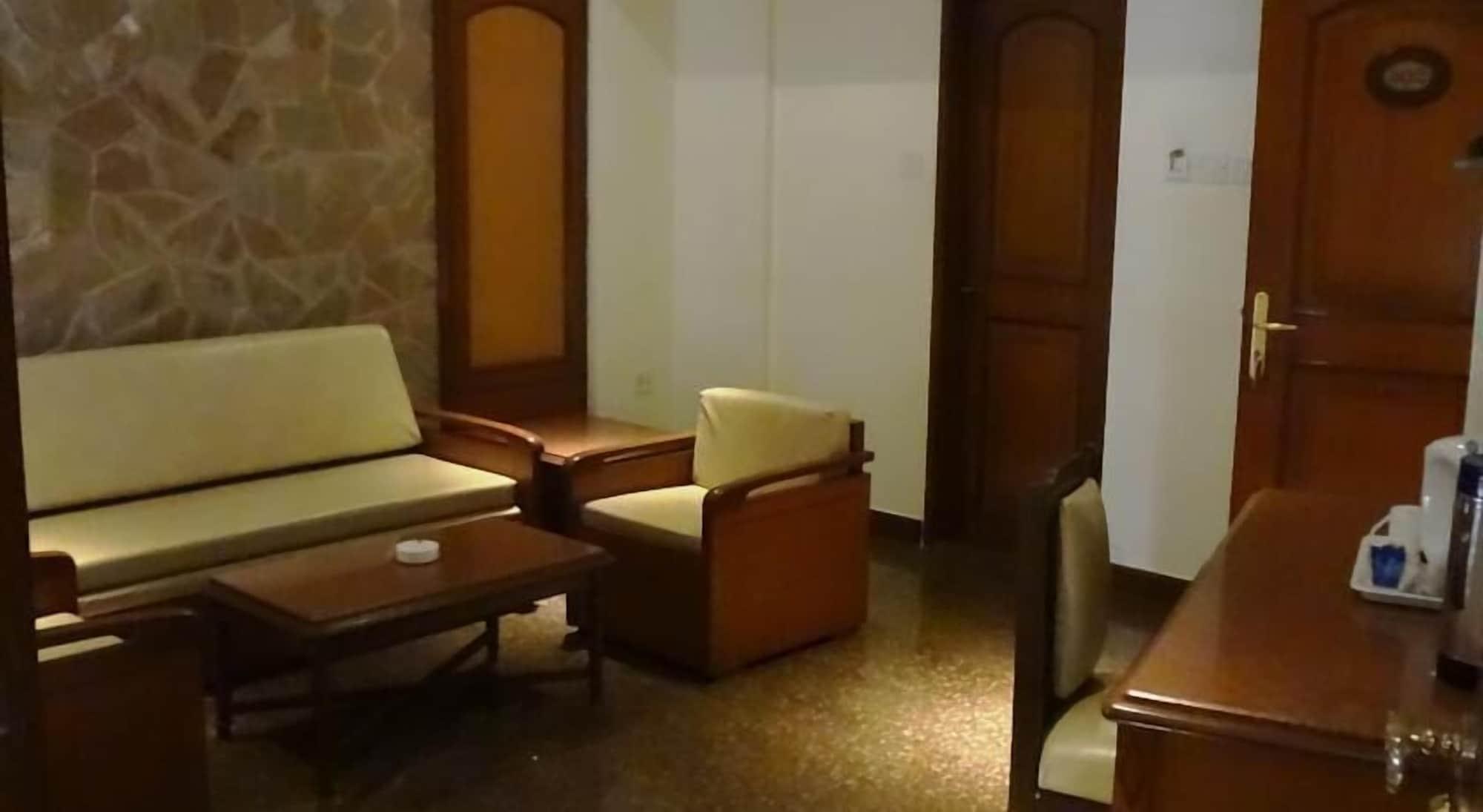 Bloom Hotel - Juhu Βομβάη Εξωτερικό φωτογραφία