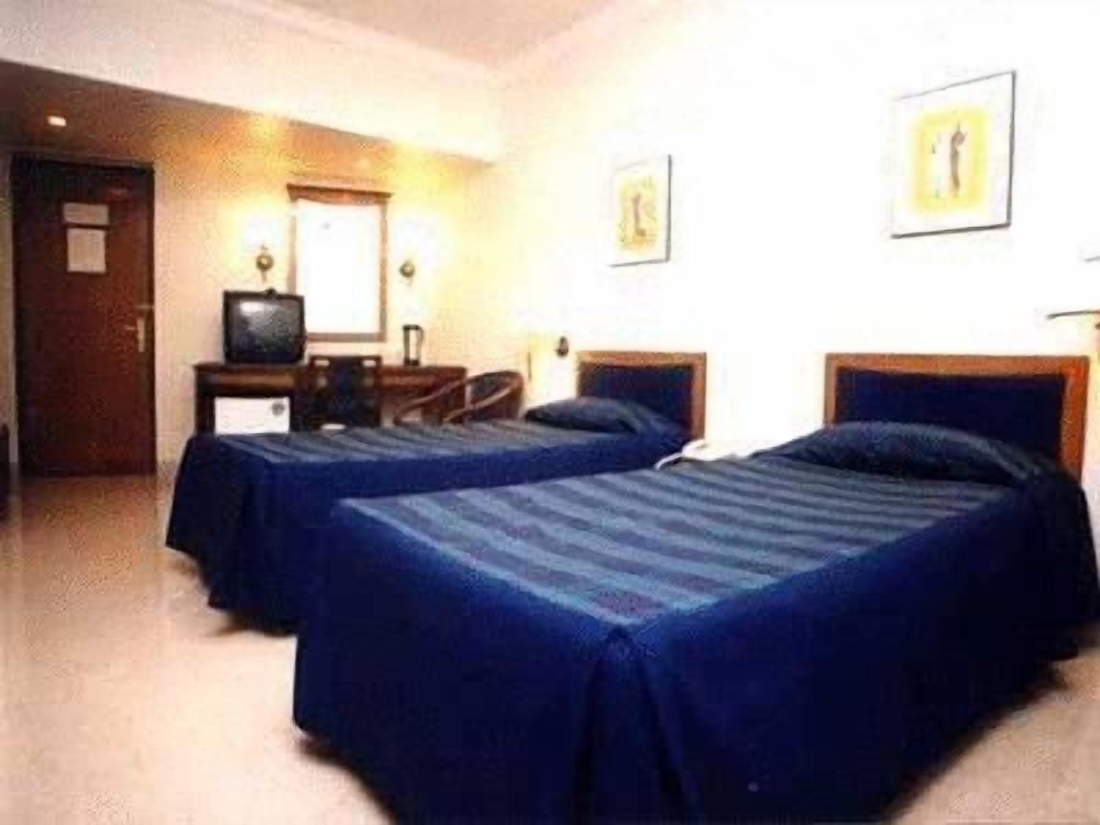 Bloom Hotel - Juhu Βομβάη Εξωτερικό φωτογραφία