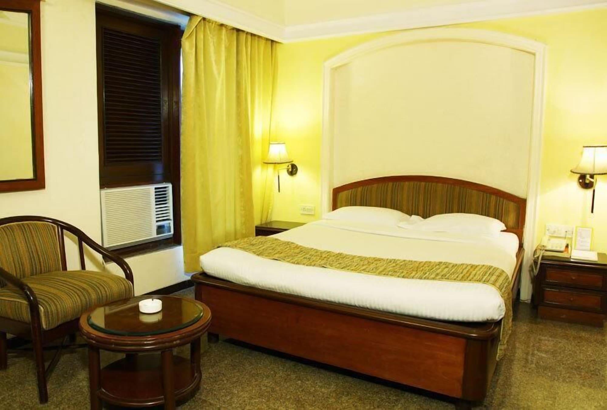 Bloom Hotel - Juhu Βομβάη Εξωτερικό φωτογραφία