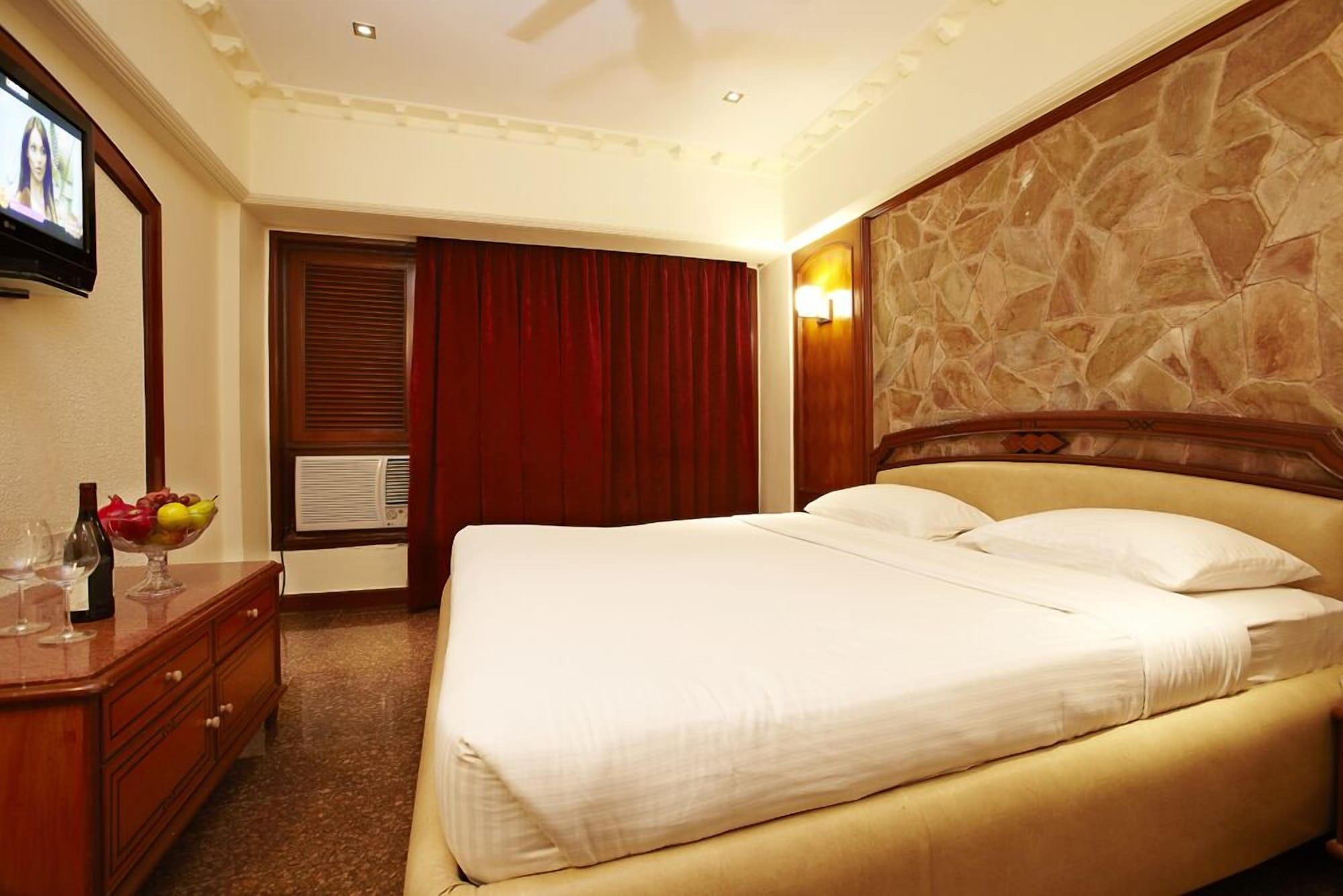 Bloom Hotel - Juhu Βομβάη Εξωτερικό φωτογραφία