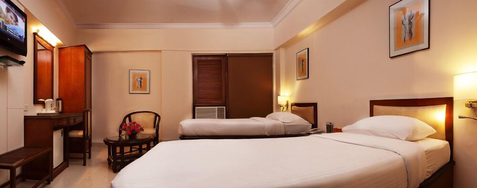 Bloom Hotel - Juhu Βομβάη Εξωτερικό φωτογραφία